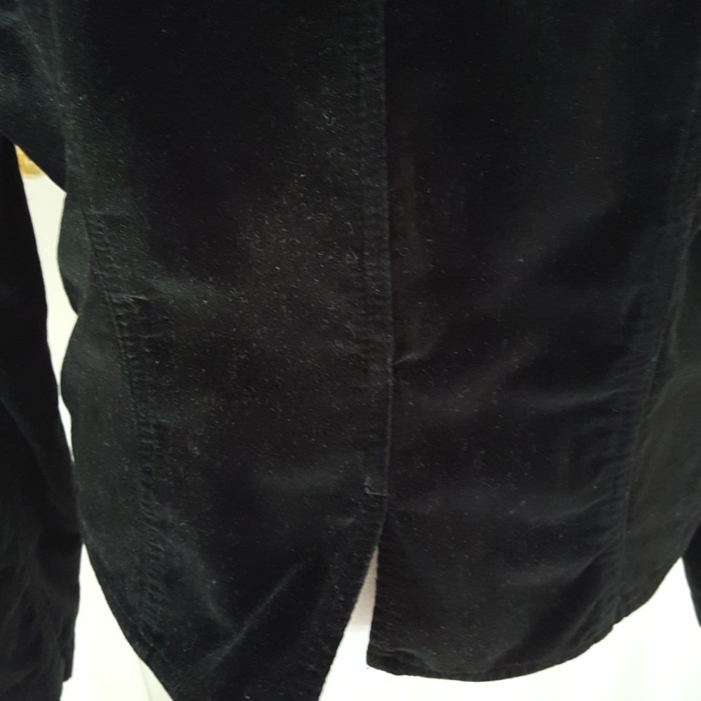21:08 -  AT ⭐️ LAST  Fitted Velvet Like Jacket - Picture 5 of 14